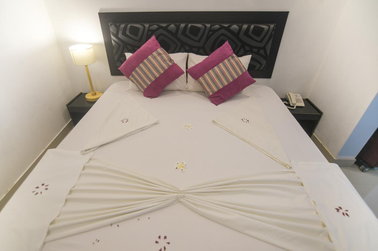 Azoush Tourist Guesthouse Fulhadhoo Eksteriør bilde